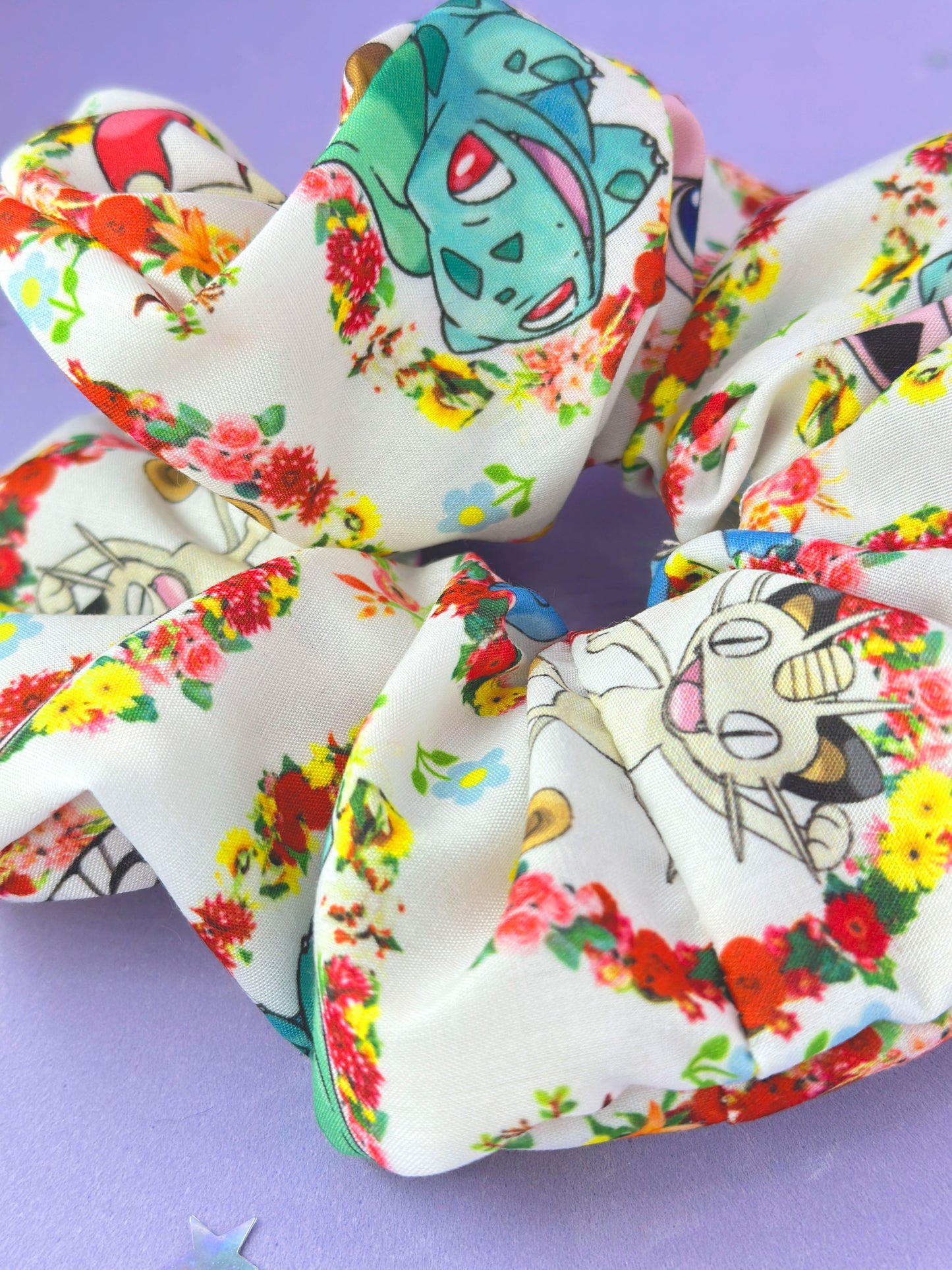 Flowery Character Print Scrunchie